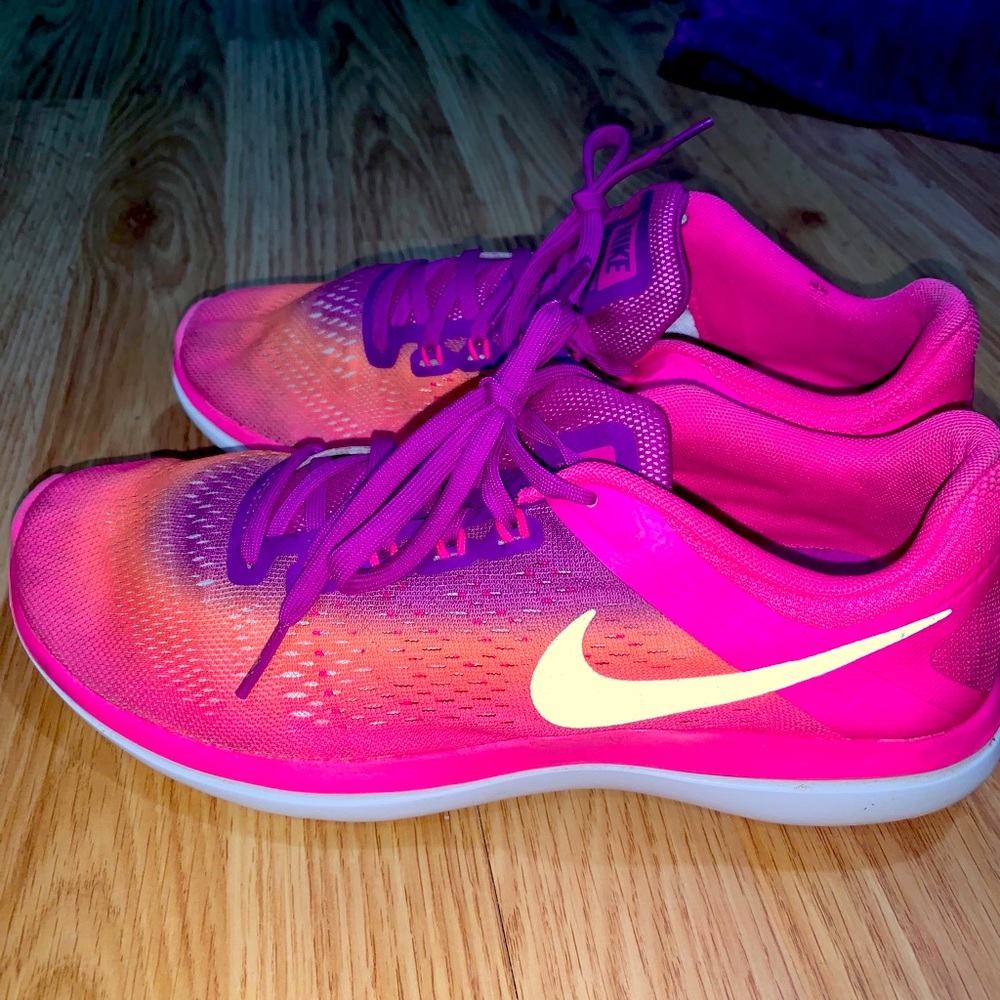 Nike shoes